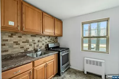 1267 Anderson Avenue 16 #16, Fort Lee, NJ 07024 - Photo 6
