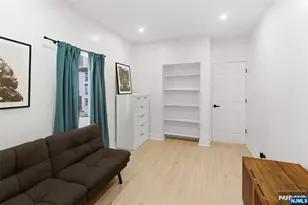 22 8th Ave, Newark, NJ 07104 - Photo 22