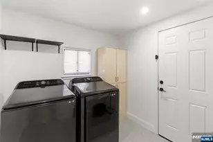 22 8th Ave, Newark, NJ 07104 - Photo 10
