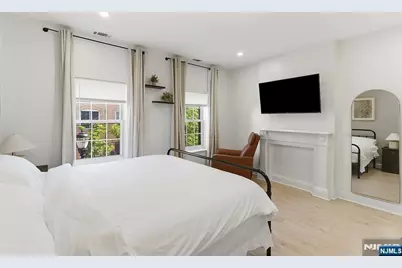 22 8th Avenue, Newark, NJ 07104 - Photo 16