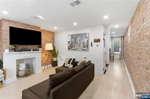 22 8th Ave, Newark, NJ 07104 - Photo 4