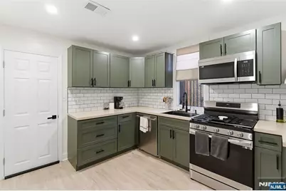 22 8th Avenue, Newark, NJ 07104 - Photo 8