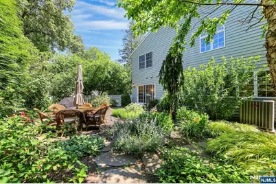 348 Highwood Avenue, Glen Rock, NJ 07452 - Photo 2