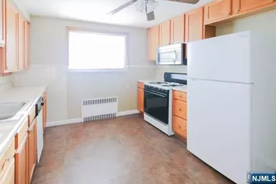 1 Park Avenue 2 #2, North Arlington, NJ 07031 - Photo 2