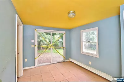 122 Dawes Highway, Pompton Lakes, NJ 07442 - Photo 10