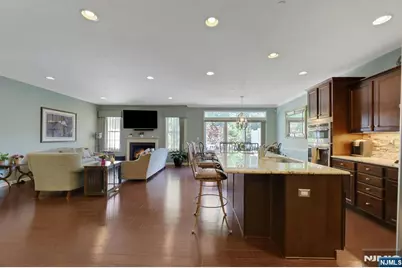 78 Autumn Way 15 #15, Montvale, NJ 07645 - Photo 6
