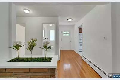 403 Oakland Avenue, Oakland, NJ 07436 - Photo 4