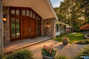 3 Highwood Pl, Alpine, NJ 07620 - Photo 2