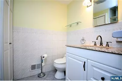 153 Sunset Lane, Tenafly, NJ 07670 - Photo 10
