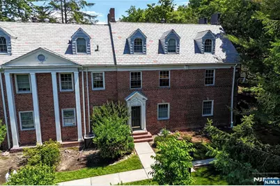 185 E Palisade Avenue B1B #B1B, Englewood, NJ 07631 - Photo 2