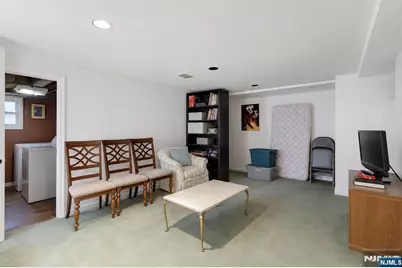 711 Rutland Avenue, Teaneck Township, NJ 07666 - Photo 14