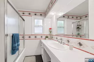 711 Rutland Ave, Teaneck Township, NJ 07666 - Photo 12