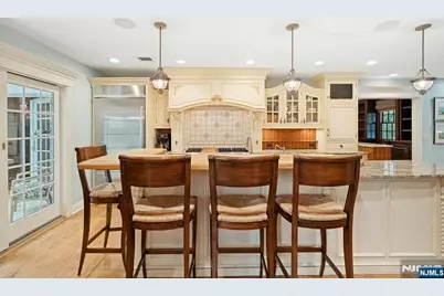 549 Lee Court, Wyckoff Township, NJ 07481 - Photo 12