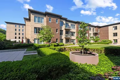 250 Henley Place 210 #210, Weehawken, NJ 07086 - Photo 34
