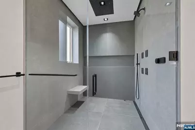 250 Henley Place 210 #210, Weehawken, NJ 07086 - Photo 20