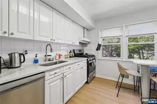 195 4th St, Cresskill, NJ 07626 - Photo 10