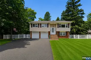 195 4th St, Cresskill, NJ 07626 - Photo 2