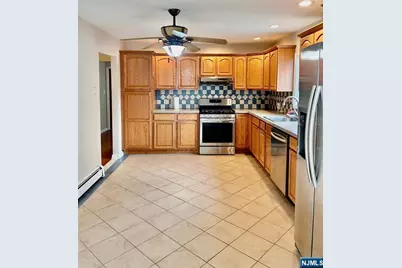 25 Dell Glen Avenue, Lodi, NJ 07644 - Photo 4