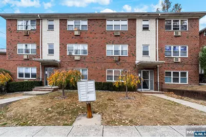 313 Grantwood Boulevard 6 #6, Palisades Park, NJ 07650 - Photo 1