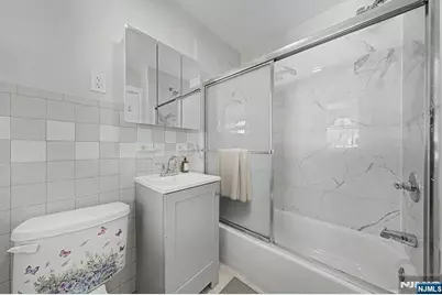 133 Mount Prospect Avenue, Belleville, NJ 07109 - Photo 18
