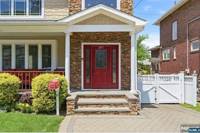 1077 Anderson, Fort Lee, NJ 07024 - Photo 2