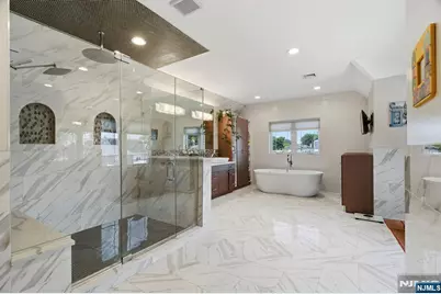 1077 Anderson, Fort Lee, NJ 07024 - Photo 26