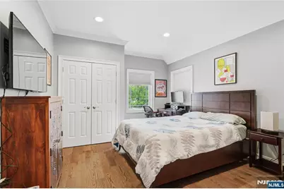 1077 Anderson, Fort Lee, NJ 07024 - Photo 22