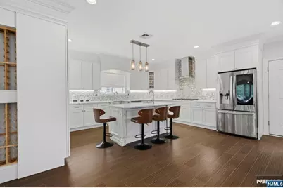 1077 Anderson, Fort Lee, NJ 07024 - Photo 16