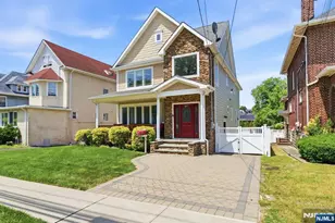 1077 Anderson, Fort Lee, NJ 07024 - Photo 32