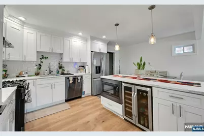 57 Ottawa Avenue, Hasbrouck Heights, NJ 07604 - Photo 10