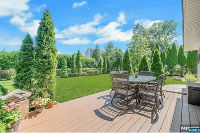 65 E Gramercy Place, Glen Rock, NJ 07452 - Photo 2