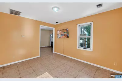 89 Watsessing Avenue, Bloomfield, NJ 07003 - Photo 8