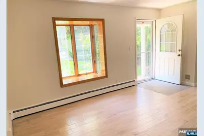 424 Eton Court, Ridgewood, NJ 07450 - Photo 6