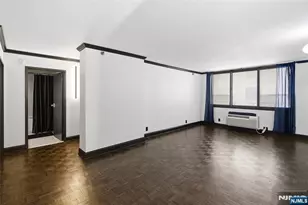 326 Prospect Ave 5G, Hackensack, NJ 07601 - Photo 8
