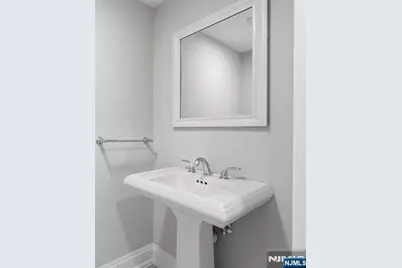 4 Central Avenue 4C #4C, Caldwell, NJ 07006 - Photo 20