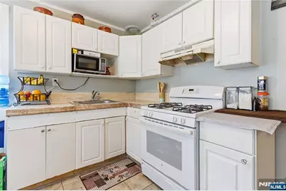 166 W Demarest Avenue, Englewood, NJ 07631 - Photo 8