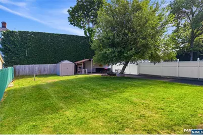 166 W Demarest Avenue, Englewood, NJ 07631 - Photo 32