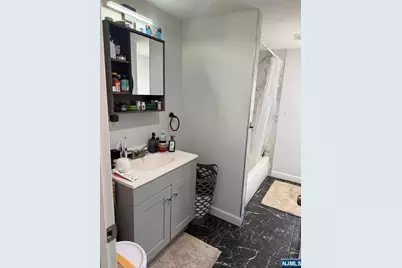 567 Studio Road 2 #2, Ridgefield, NJ 07657 - Photo 6