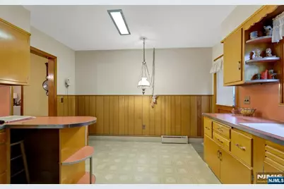 76 Prospect Avenue, North Arlington, NJ 07031 - Photo 16