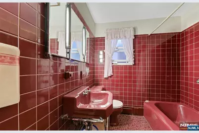76 Prospect Avenue, North Arlington, NJ 07031 - Photo 8