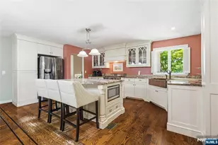 558 Green Ln, River Vale Township, NJ 07675 - Photo 8