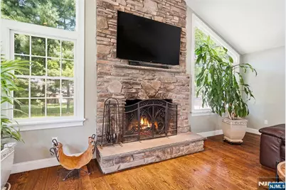 558 Green Lane, River Vale Township, NJ 07675 - Photo 14