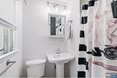 558 Green Lane, River Vale Township, NJ 07675 - Photo 28