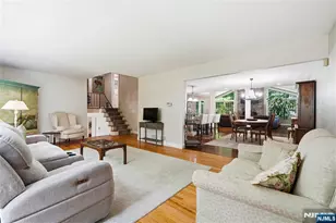 558 Green Ln, River Vale Township, NJ 07675 - Photo 6