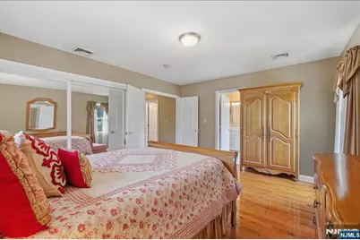 583 Brookside Avenue, Oradell, NJ 07649 - Photo 14