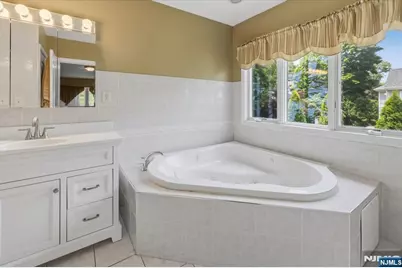 583 Brookside Avenue, Oradell, NJ 07649 - Photo 16