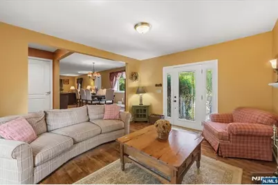 583 Brookside Avenue, Oradell, NJ 07649 - Photo 4