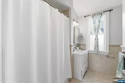 66 S Fullerton Avenue 8 #8, Montclair, NJ 07042 - Photo 14