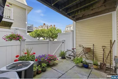 66 S Fullerton Avenue 8 #8, Montclair, NJ 07042 - Photo 26