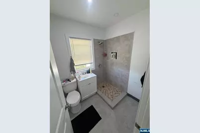 222 Riverview Place, Cliffside Park, NJ 07010 - Photo 20